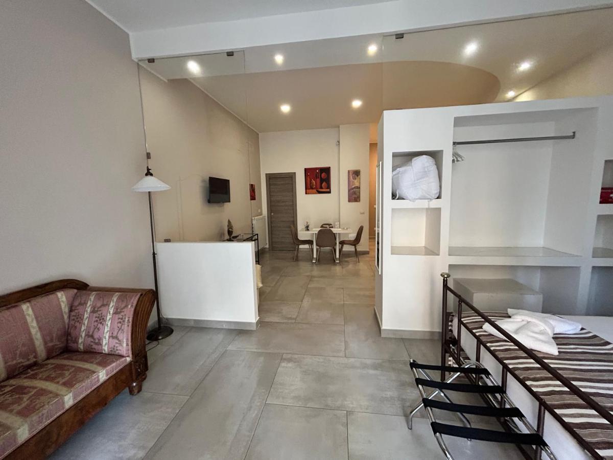 questo rinascimento CASA BRIGITTE Nápoles Exterior foto